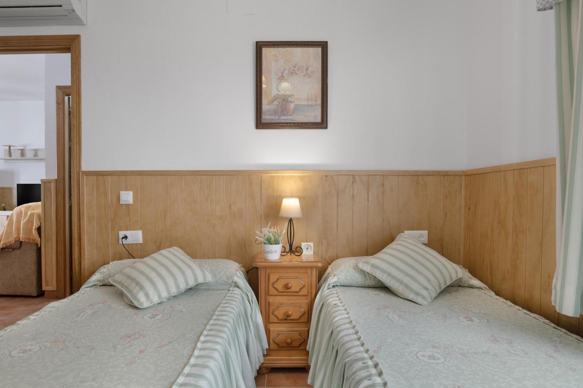 Apartamento Rocio - Solo Familias Conil De La Frontera Buitenkant foto